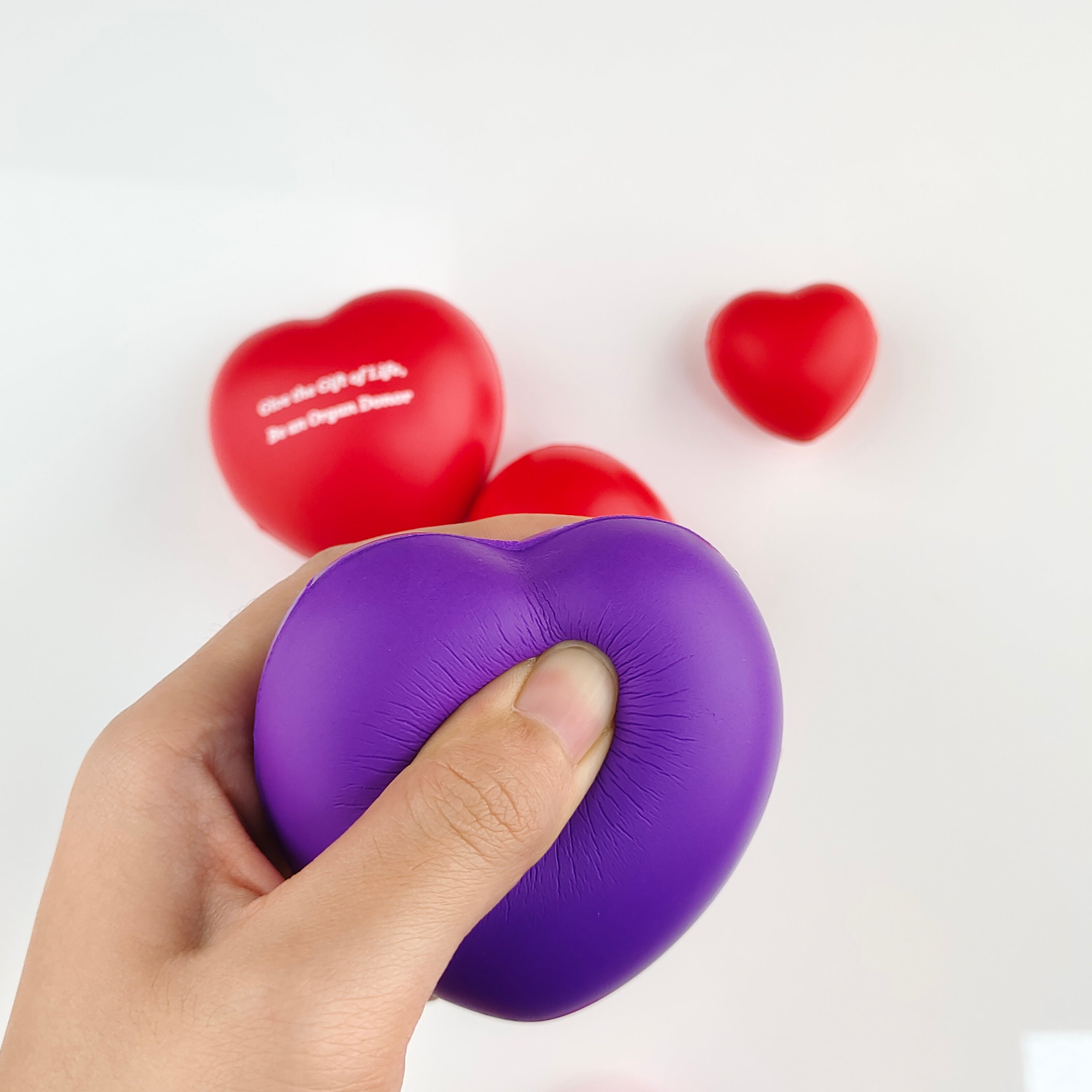 Custom Logo Heart Ball for School and Office Pressure Release
