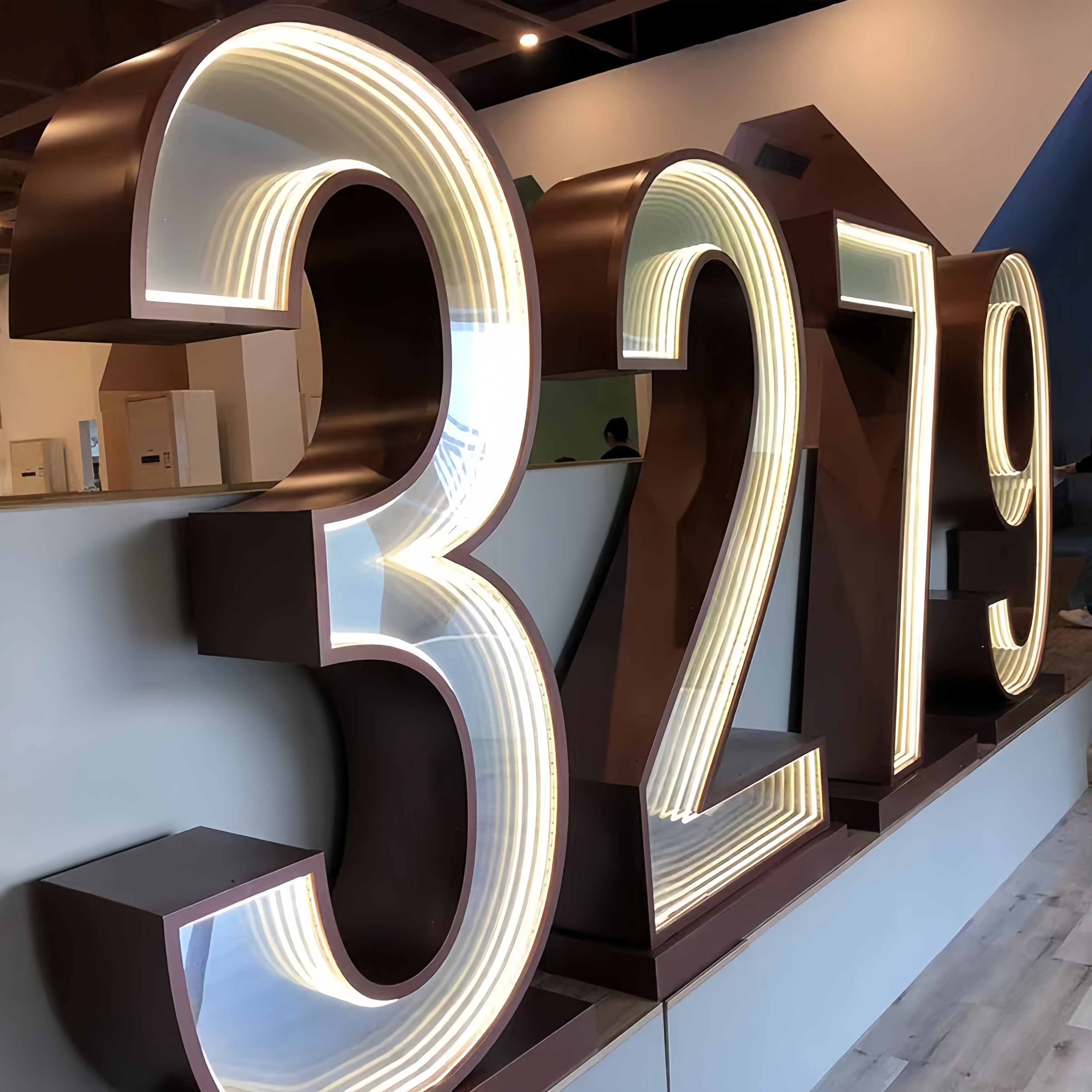LED Infinite Mirror Letters | Custom Infinity Mirror Sign | 3D Front-lit Signs | Bar Club Business Name Sign
