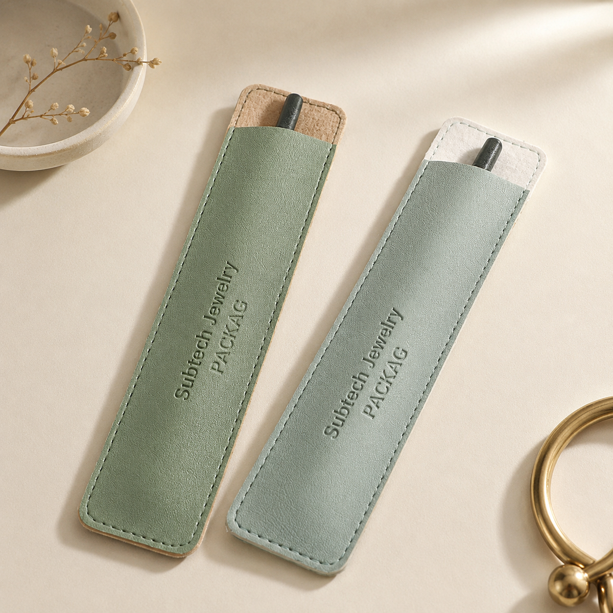 Personalized Embossed PU Leather Pen Holder or Makeup Brush Cover