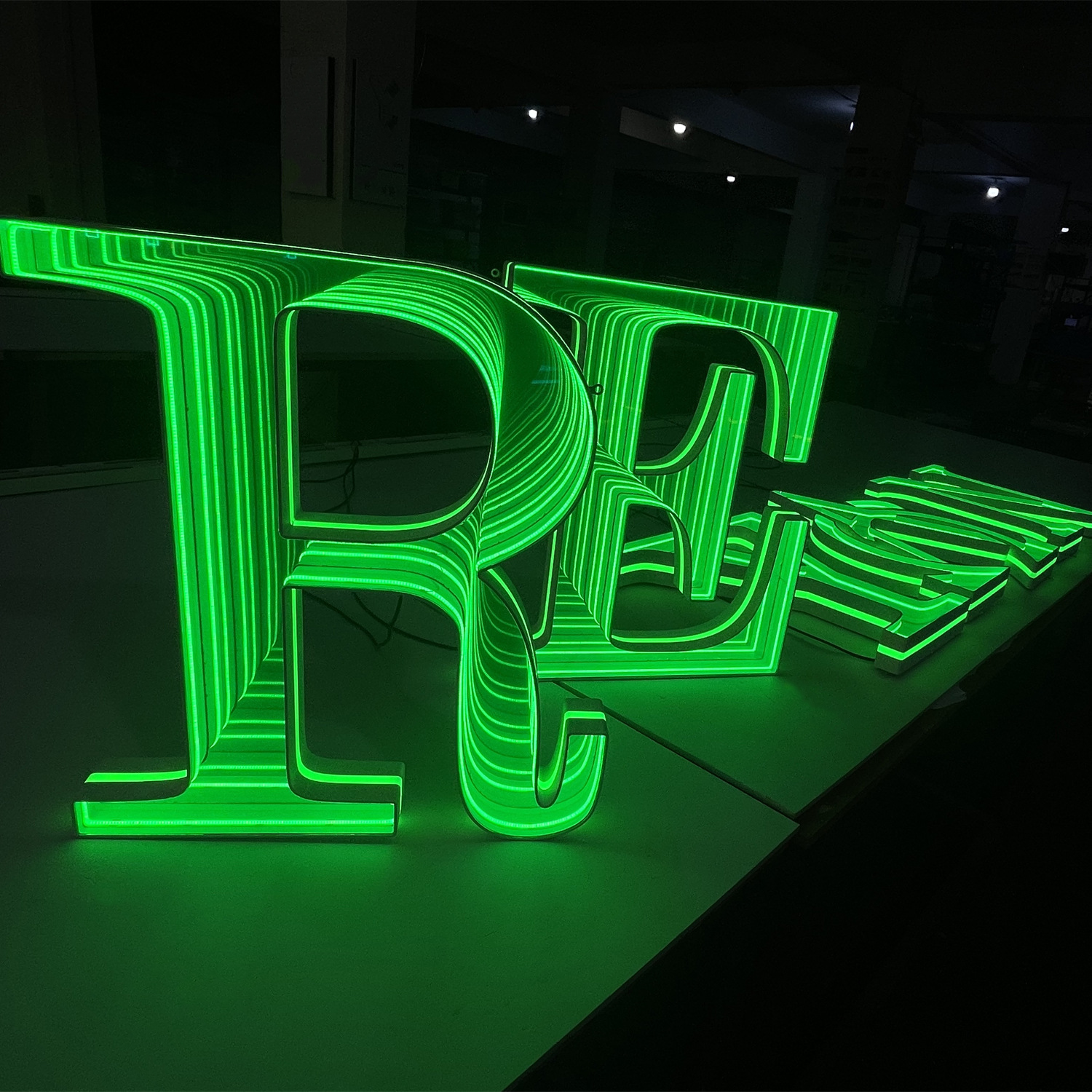 LED Infinite Mirror Letters | Custom Infinity Mirror Sign | 3D Front-lit Signs | Bar Club Business Name Sign